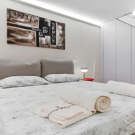San Siro Ippodromo - Rho Fiera Elegant Two-story Loft Holiday home *