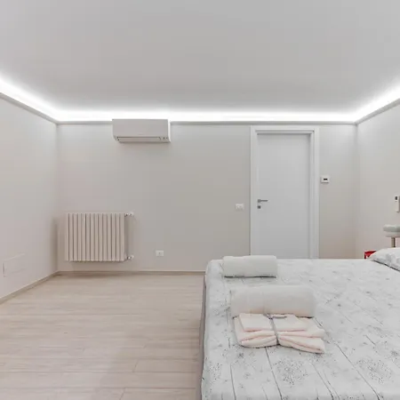 San Siro Ippodromo - Rho Fiera Elegant Two-story Loft بيت للعطل *